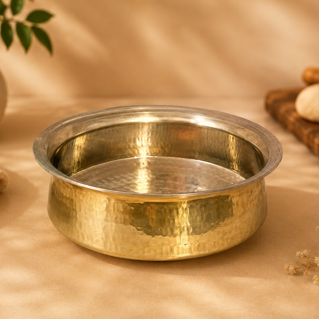 Peedhi Hammered Brass Lagaan (Tin-Coated) – Traditional Brass Cooking Pot for Slow, Flavourful Cooking