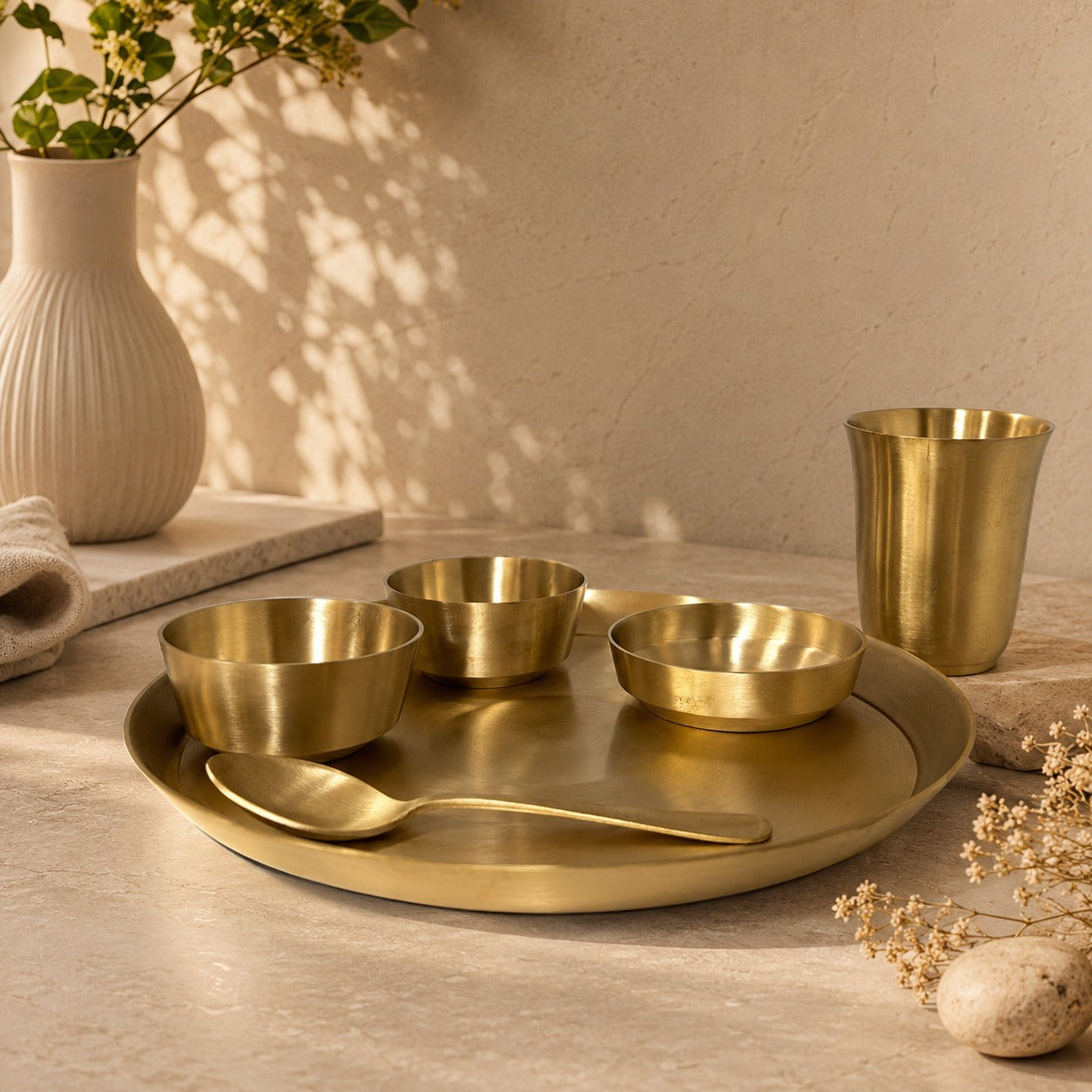 Peedhi Kansa Matte Dinner Set (11.8" Thaali) — 6 Pieces